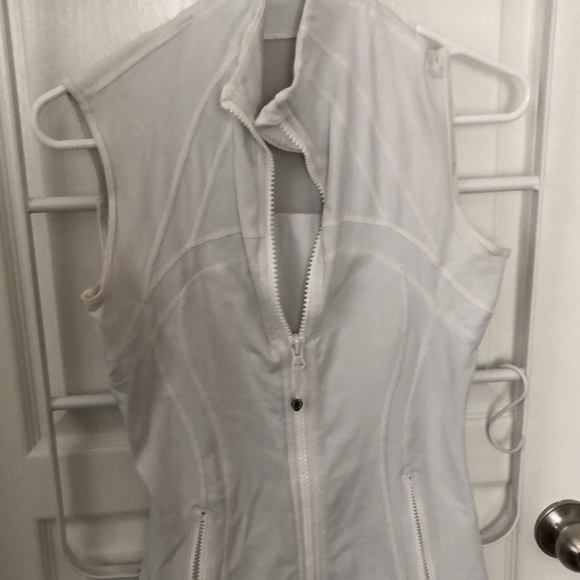lululemon vest - Picture 1 of 2